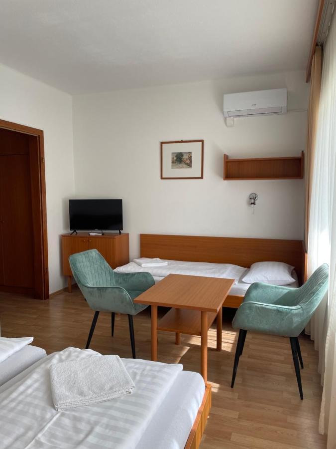 טיהאני Hello Balcsi Apartmanhaz מראה חיצוני תמונה